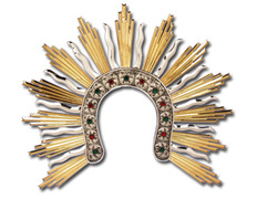 Aureola de prata com pedras incorporadas