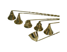 Adicionar ao carrinho Apagador de vela de metal dourado com haste Apagador de vela de metal dourado com haste