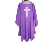 Adicionar ao carrinho Casulla quatro cores | Bordado Cruz Latina morado Casulla quatro cores | Bordado Cruz Latina morado