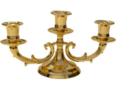 Adicionar ao carrinho Candelabro dourado para três velas Candelabro dourado para três velas