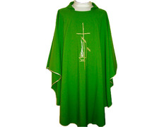 Adicionar ao carrinho Casula de poliéster bordada com ribetes dourados verde Casula de poliéster bordada com ribetes dourados verde