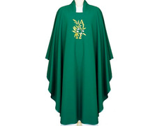 Adicionar ao carrinho Casulla de poliéster com Alfa e Omega bordado verde Casulla de poliéster com Alfa e Omega bordado verde