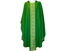 Adicionar ao carrinho Casulla de poliéster com galão central dourado verde Casulla de poliéster com galão central dourado verde