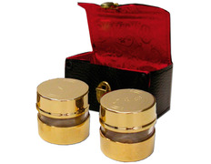Crismeras douradas com caixa de pele