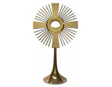 Adicionar ao carrinho Custodia clássica dourada com raios e Cruz Custodia clássica dourada com raios e Cruz