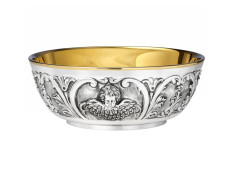 Patena de prata com rosto de Anjo em relevo