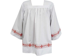 Adicionar ao carrinho Roquete de monaguillo decorado com galão vermelho Roquete de monaguillo decorado com galão vermelho