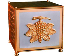 Sagrario em metal polido