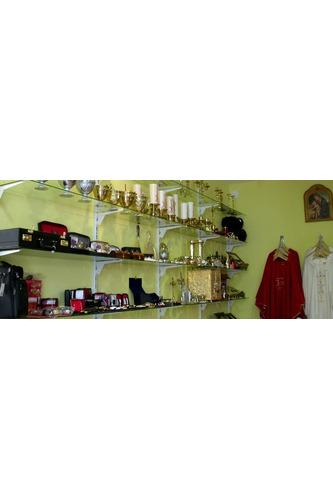 Loja de orfebreria e ornamentos litúrgicos na Galiza