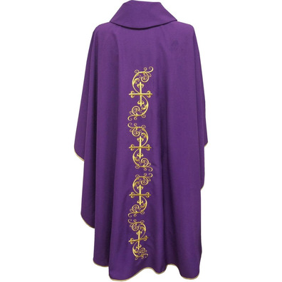 Casulla bordada com Cruces douradas morado