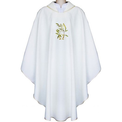 Casulla de poliéster com Alfa e Omega bordado branco