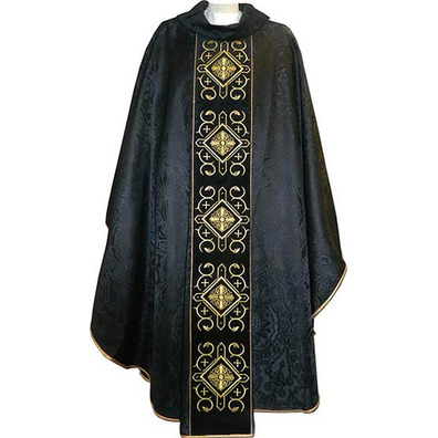 Casulla com pescoço e estónio de veludo preto