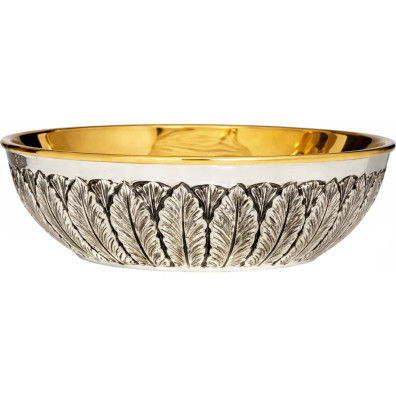 Patena de prata sem base com decoração em relevo