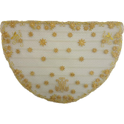 Toca de sobremanto con flores y Ave María