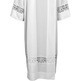 Alba de sacerdote com puntilla IHS e Cruces