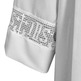 Alba de sacerdote com puntilla IHS e Cruces