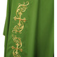 Casulla bordada com Cruces douradas verde