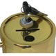 Limosnero de metal dourado